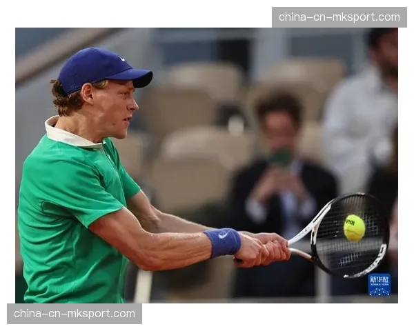 辛纳因腹部拉伤退出迈阿密站剩余比赛,法网备战蒙阴影 辛纳因腹部拉伤退出迈阿密站剩余比赛,法网备战蒙阴影